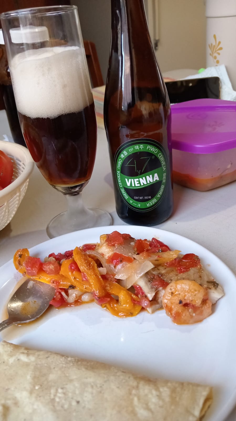 Platillo y cerveza 4y7